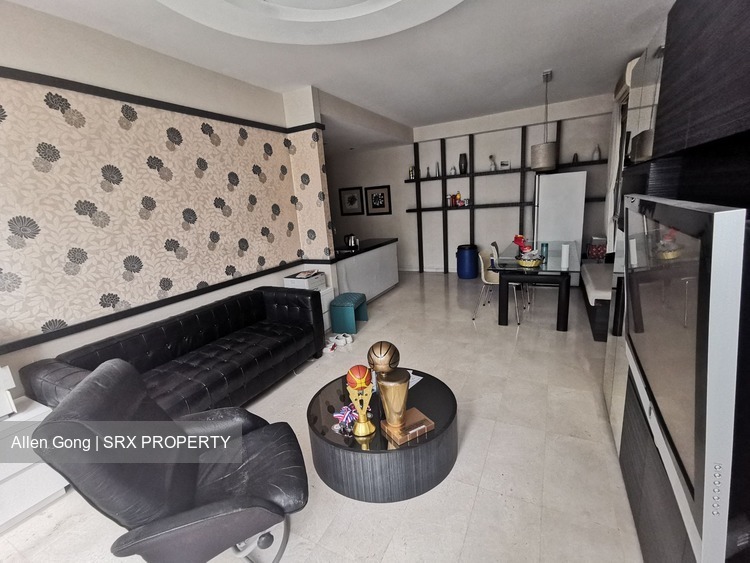 The Lakeshore (D22), Condominium #205215131